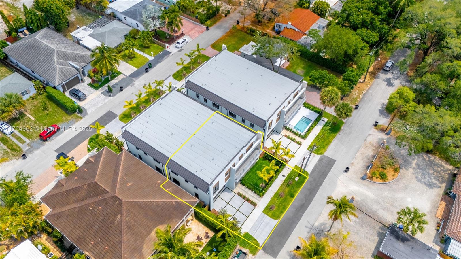 TARPON RIVER - Residential