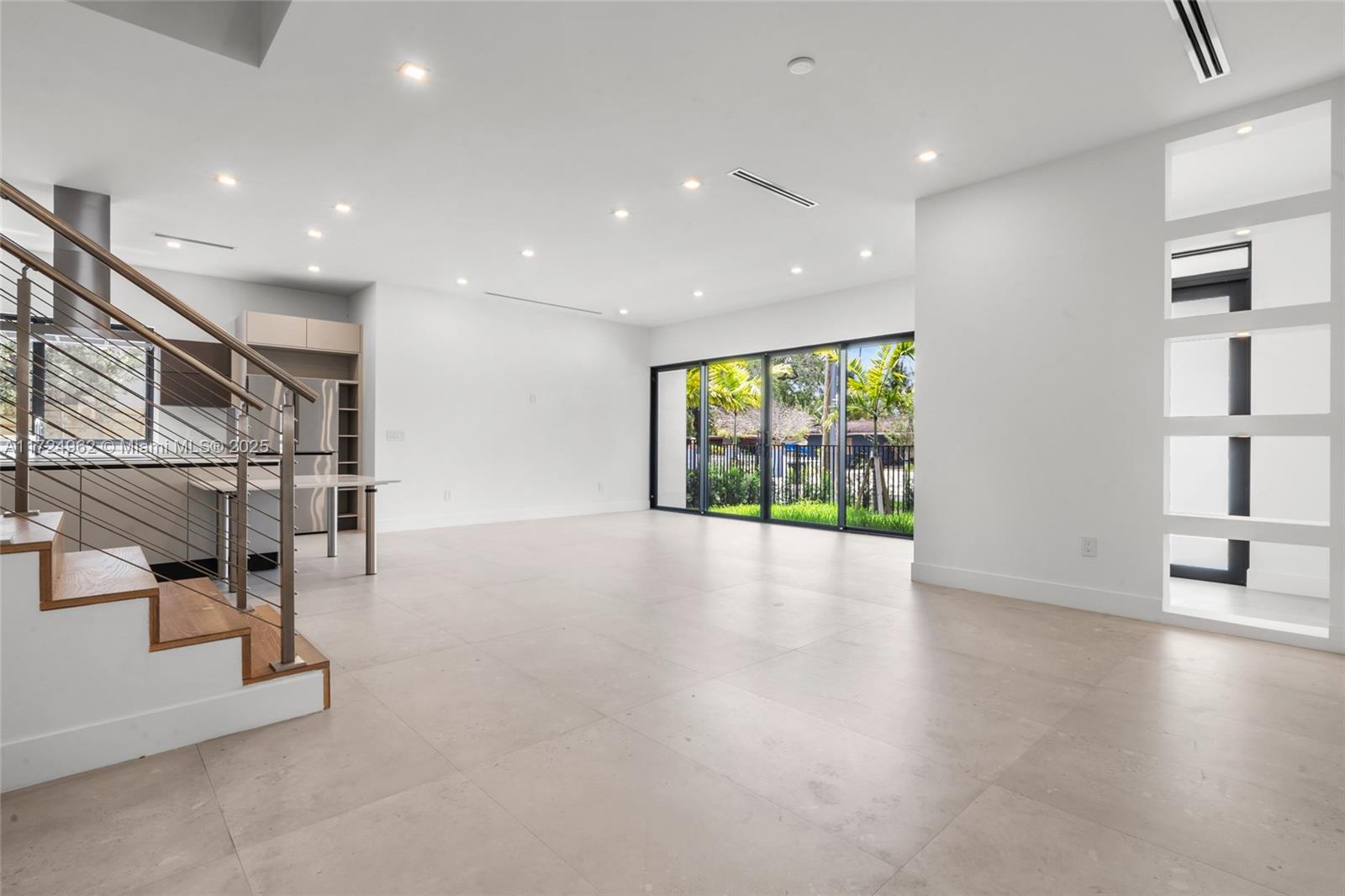 TARPON RIVER - Residential