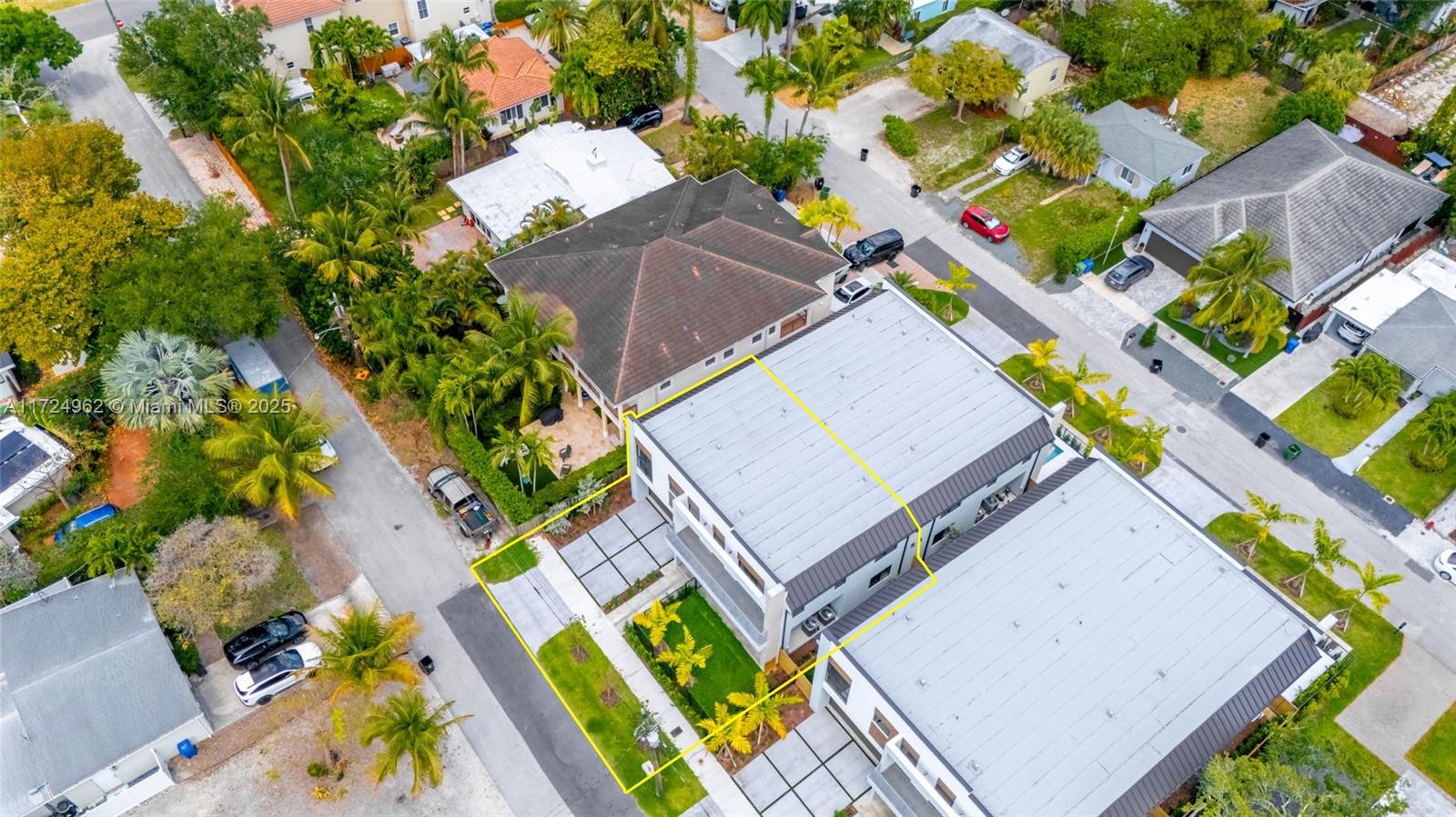 TARPON RIVER - Residential