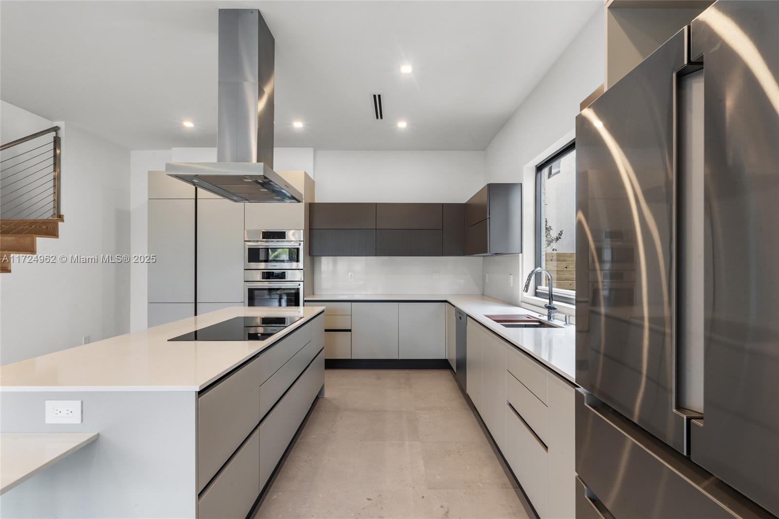 TARPON RIVER - Residential