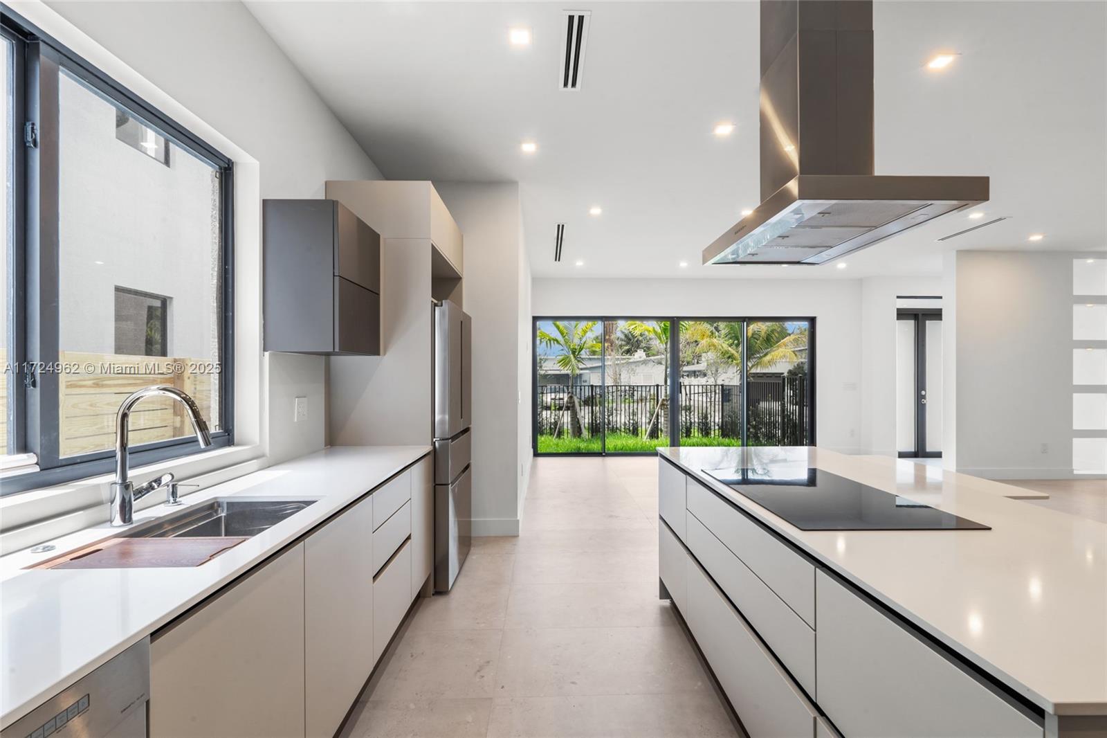TARPON RIVER - Residential