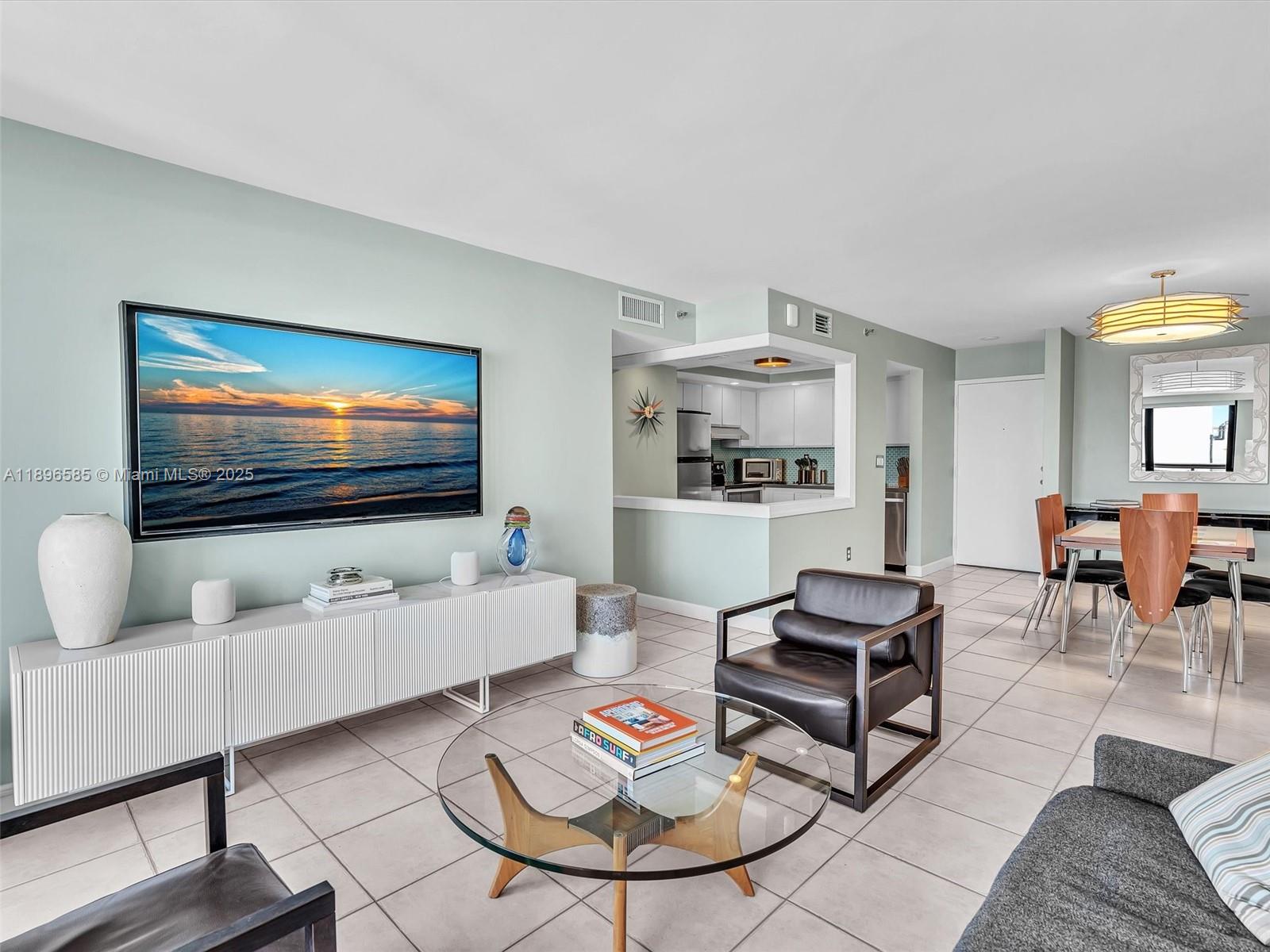 1775 Washington Ave 8B