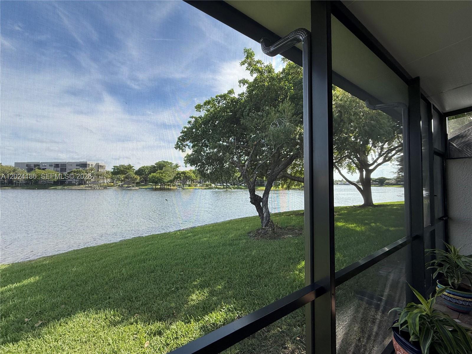 EVERGLADES SUGAR & LAND - Residential Lease