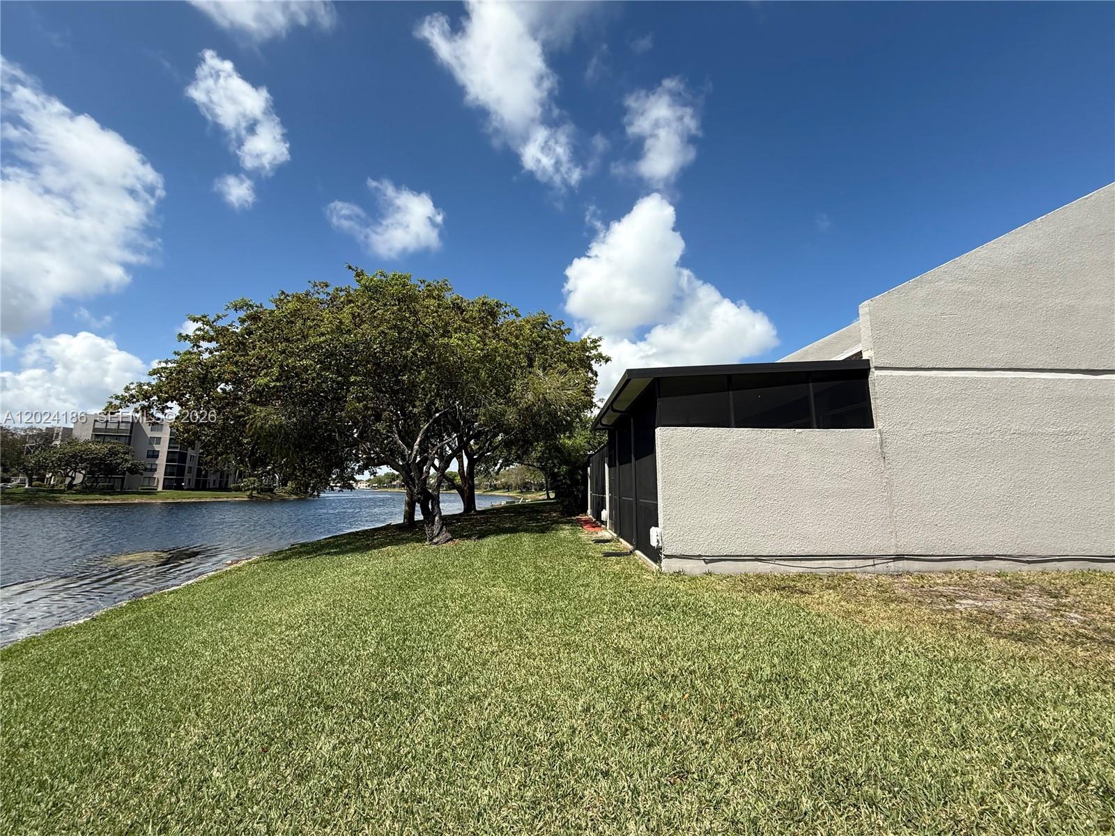 EVERGLADES SUGAR & LAND - Residential Lease