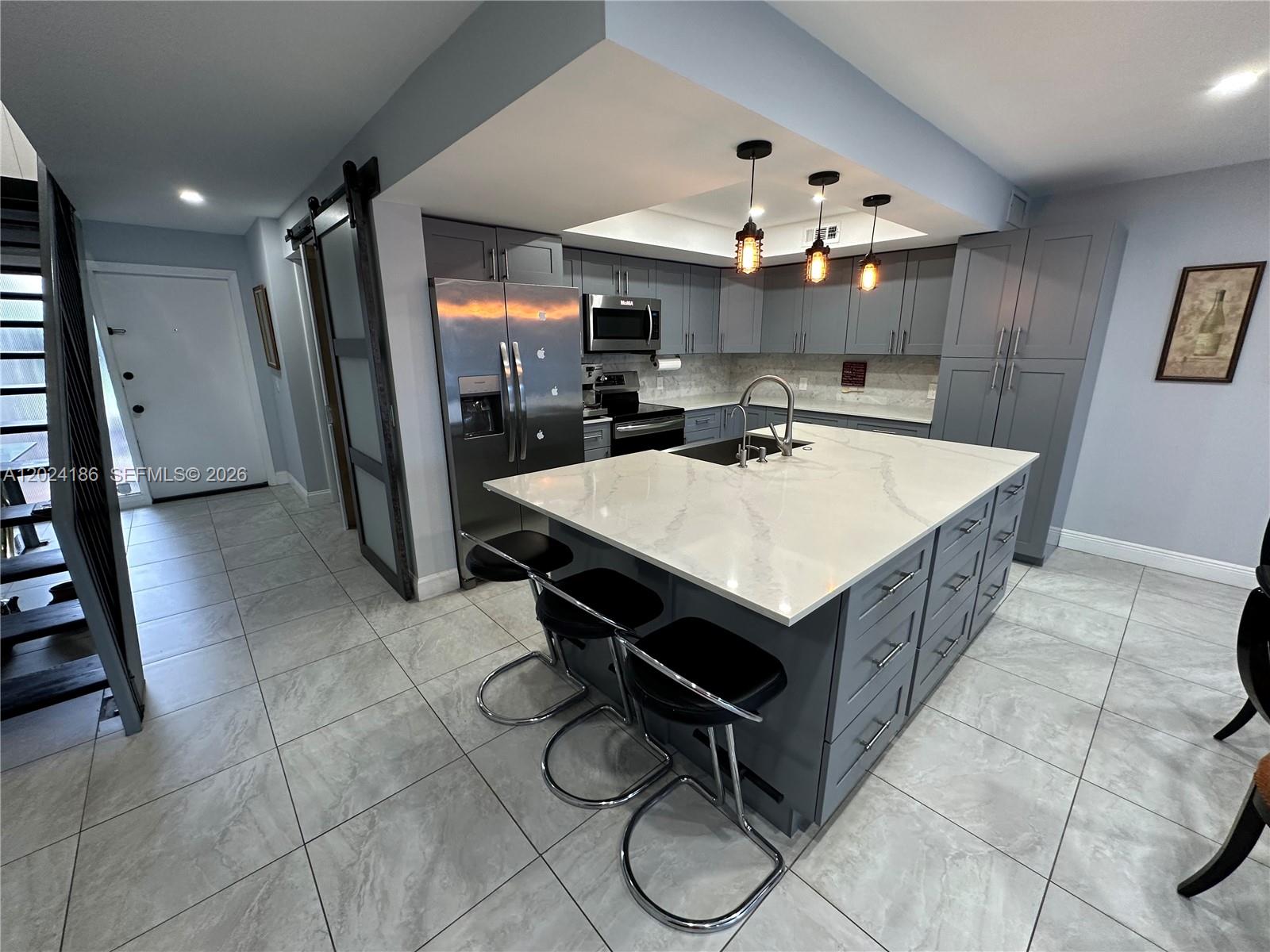 EVERGLADES SUGAR & LAND - Residential Lease