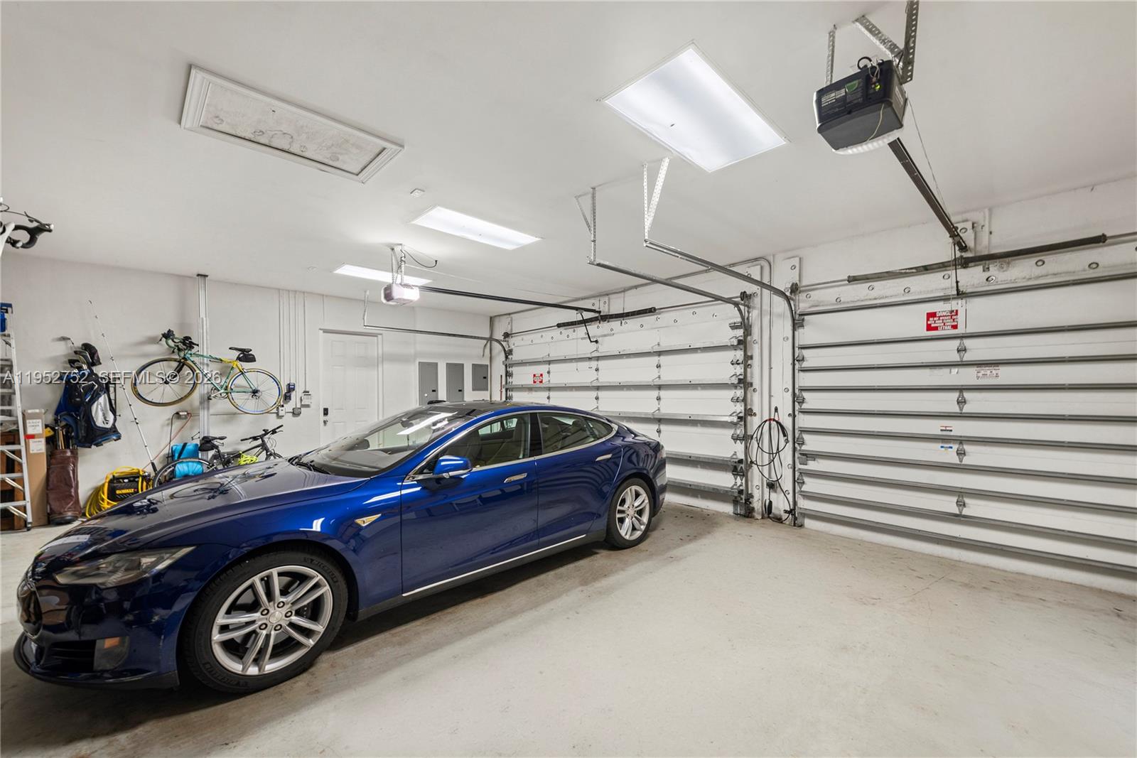 OAKRIDGE ESTATES SEC 2 - Residential