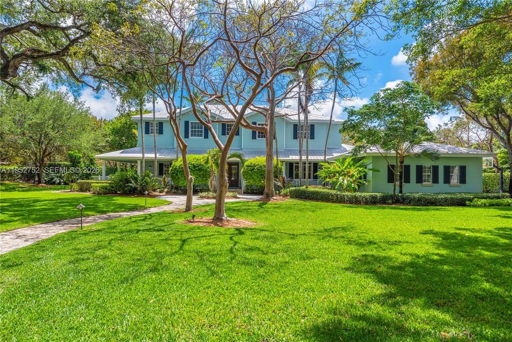 Photo of 6900 SW 115th St, Pinecrest, FL 33156 (MLS # A11952752)