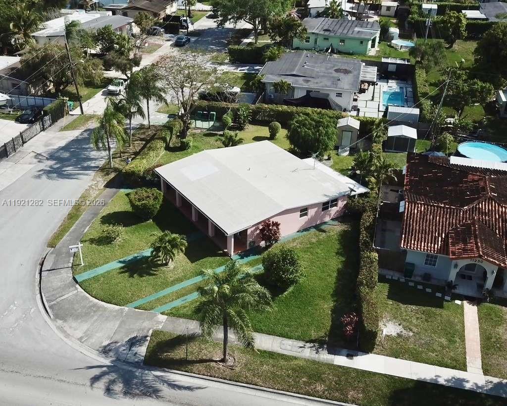 WESTWOOD LAKE 9TH ADDN - Residential