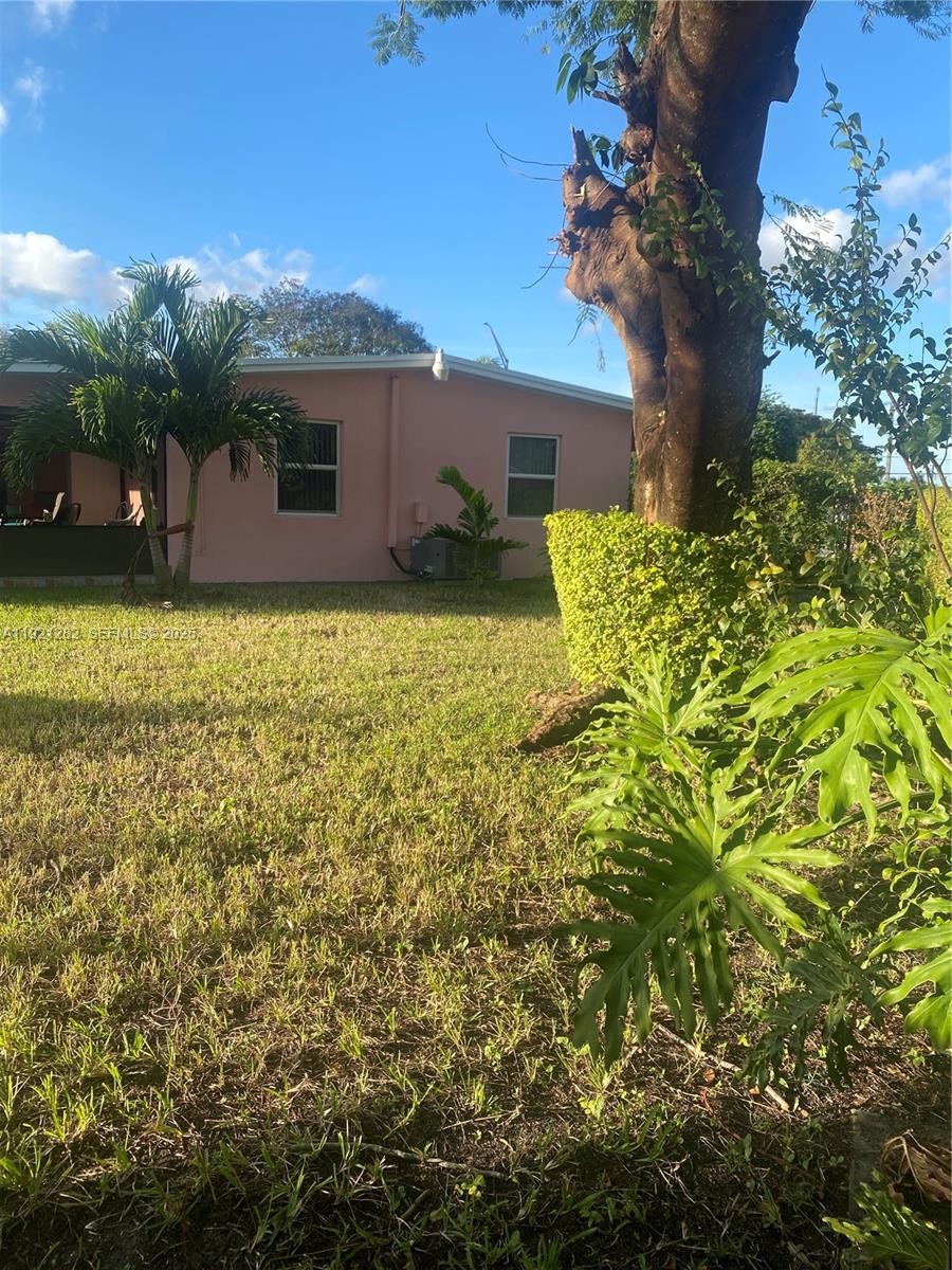 WESTWOOD LAKE 9TH ADDN - Residential