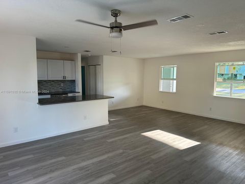 Single Family Residence in Cocoa FL 6065 Rena Ave Ave 10.jpg