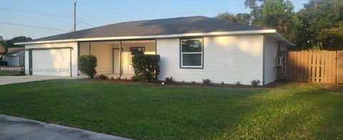 Single Family Residence in Cocoa FL 6065 Rena Ave Ave 2.jpg
