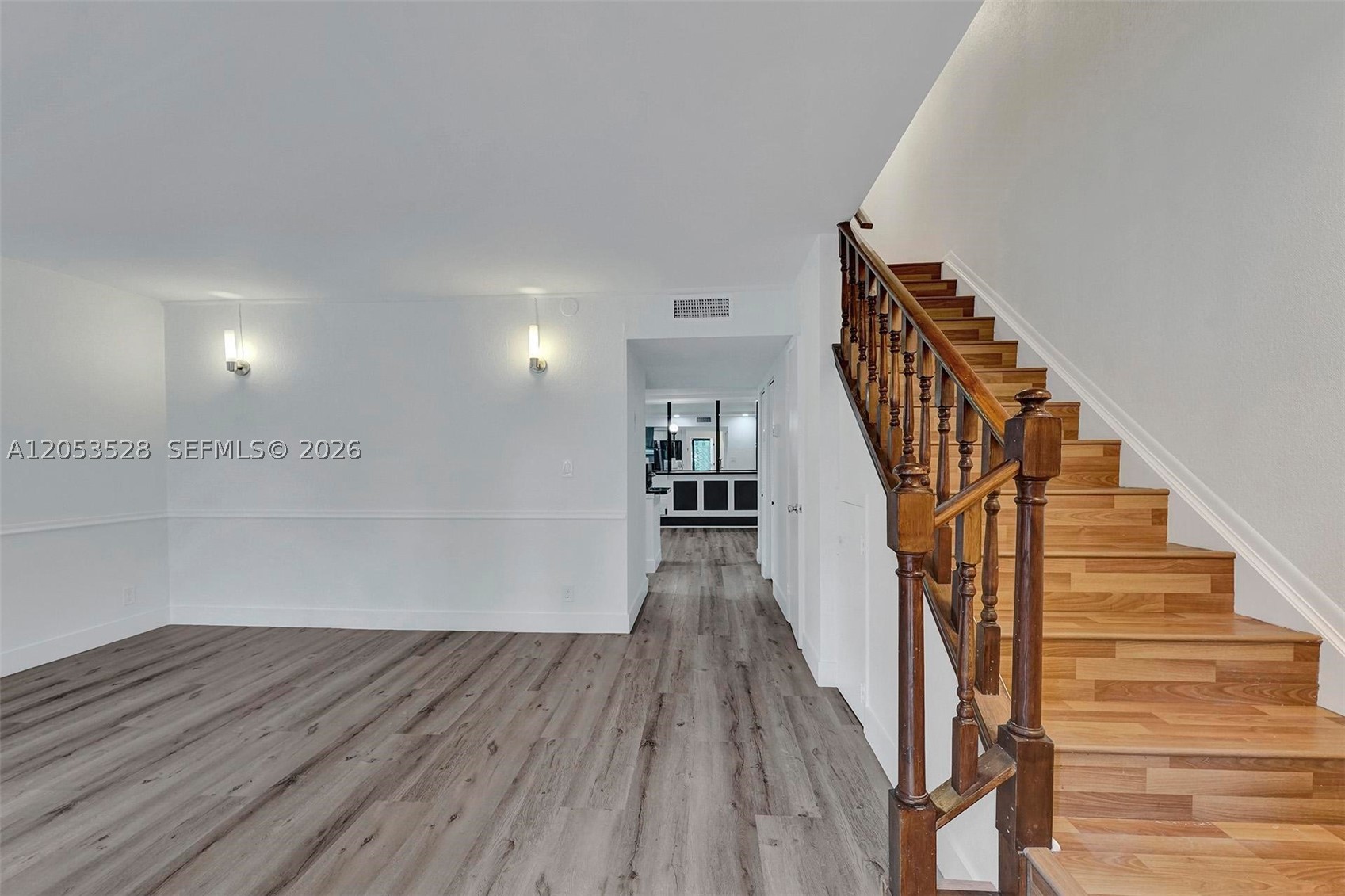 1001 Three Islands Blvd 28