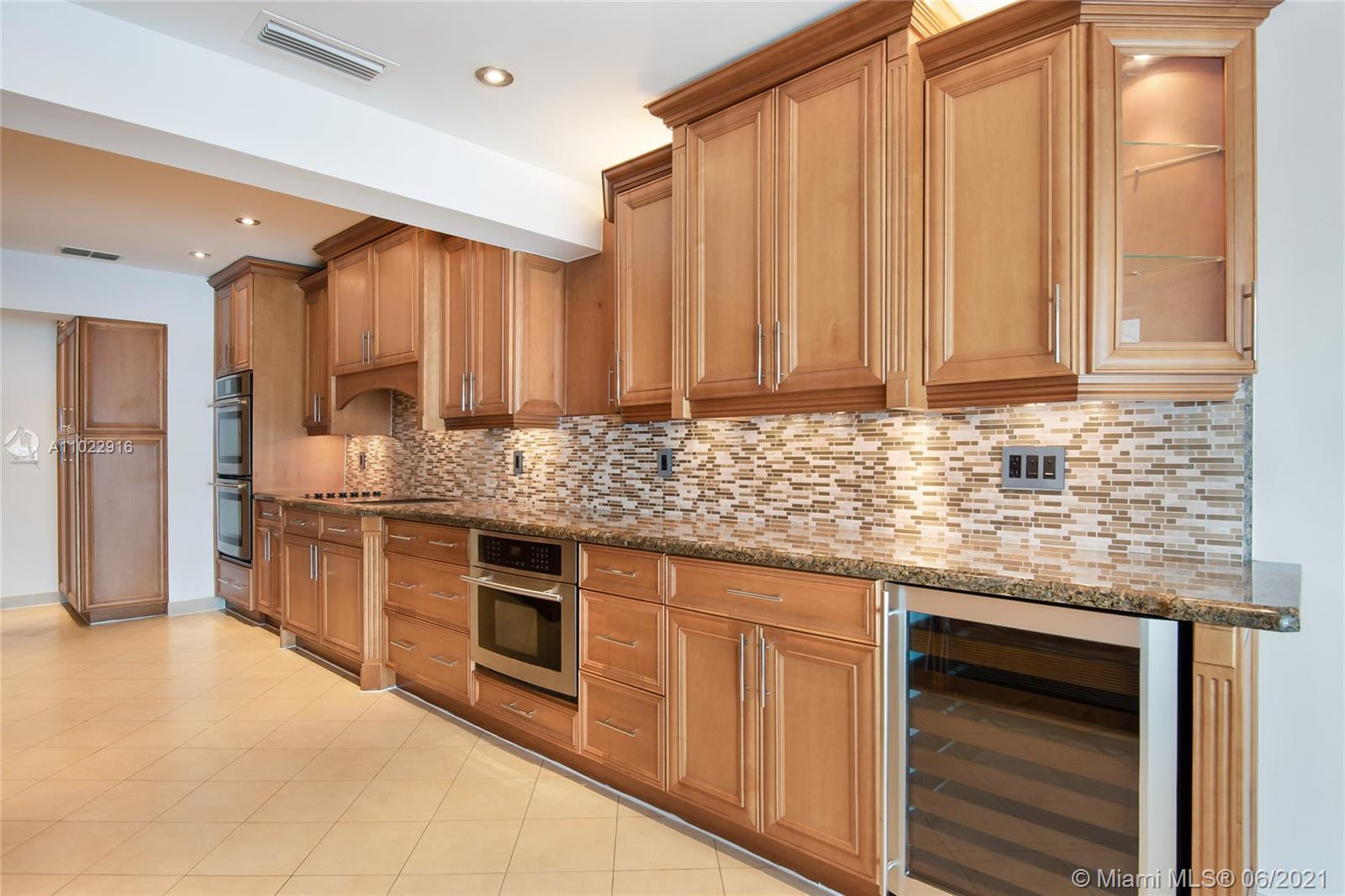 BISCAYNE BEACH-2ND ADDN - Residential