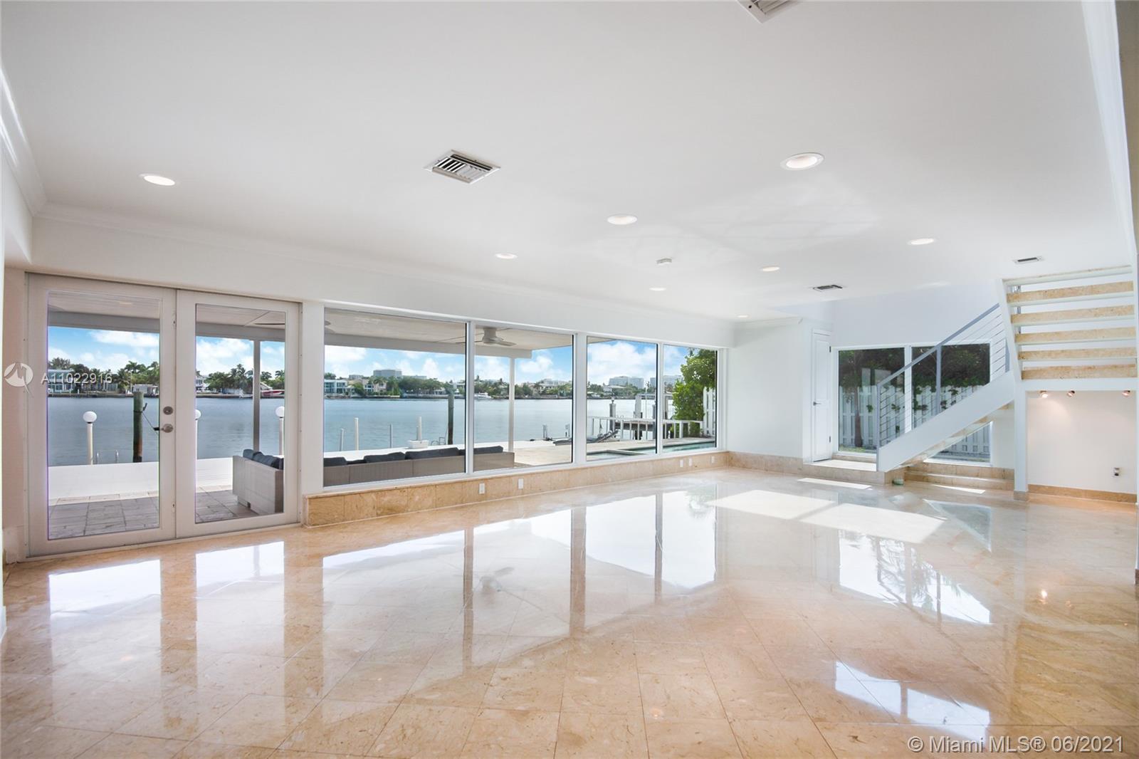 BISCAYNE BEACH-2ND ADDN - Residential