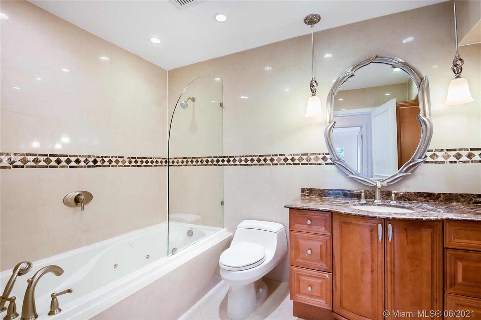 BISCAYNE BEACH-2ND ADDN - Residential