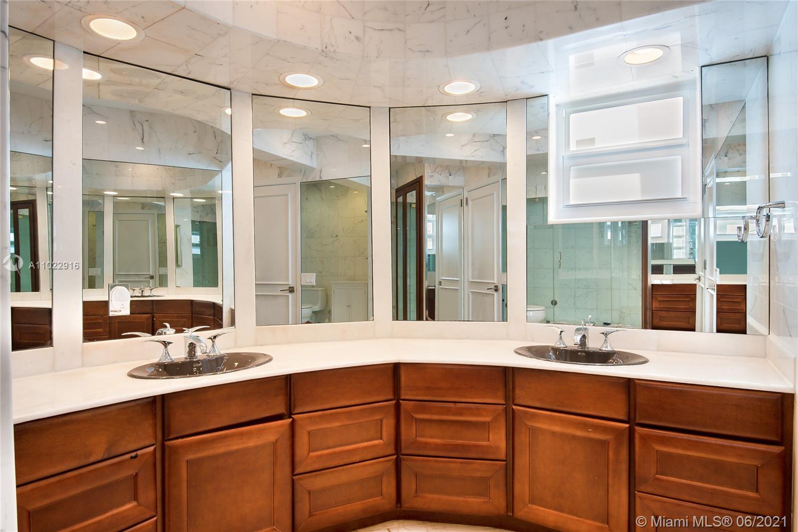 BISCAYNE BEACH-2ND ADDN - Residential