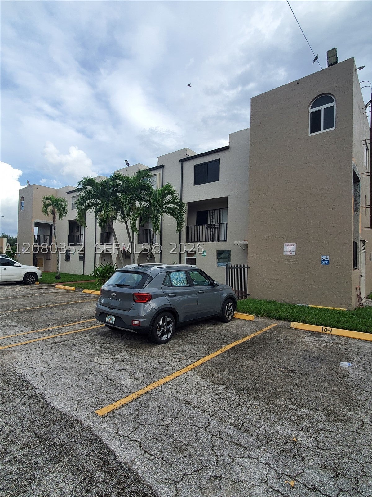 6600 W 2nd Ct 15