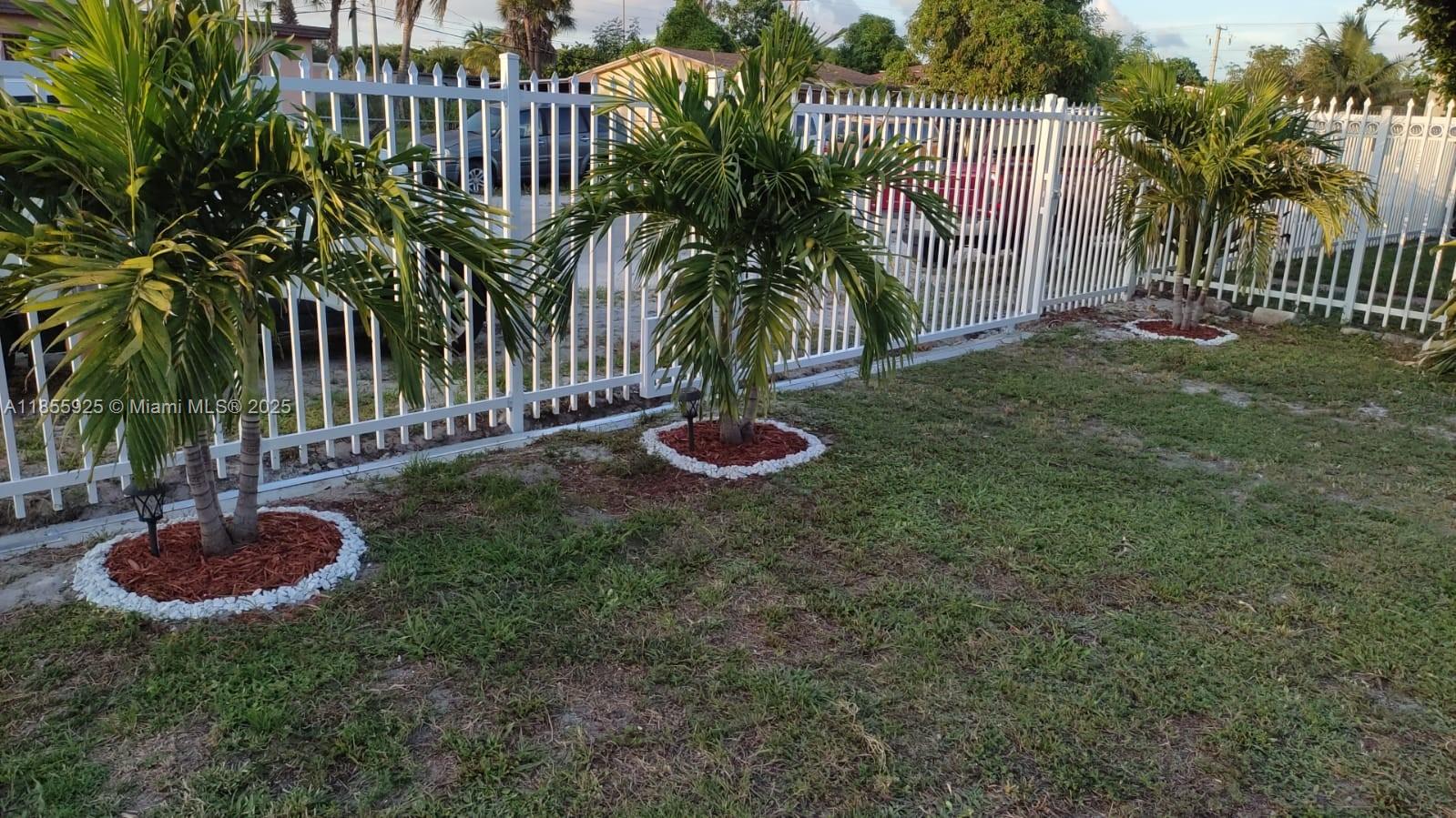 860 NW 118th St