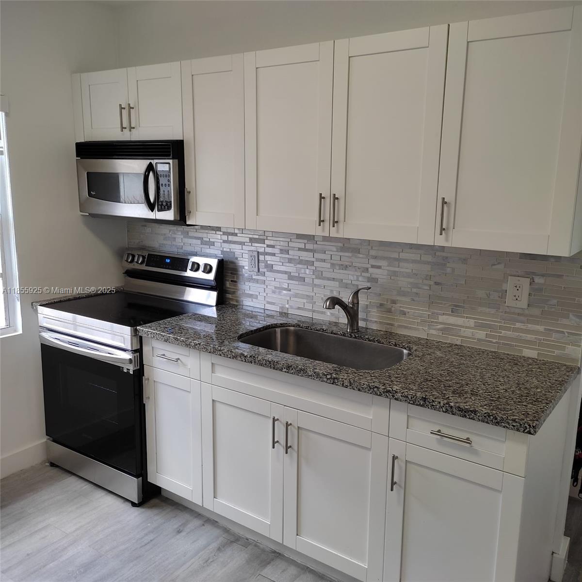860 NW 118th St