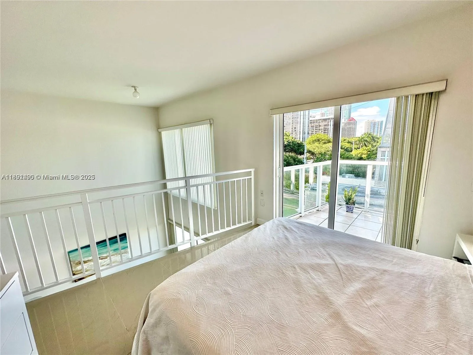 Miami, Florida 33129, United States, 1 Bedroom Bedrooms, ,2 BathroomsBathrooms,Residential,Active,224535
