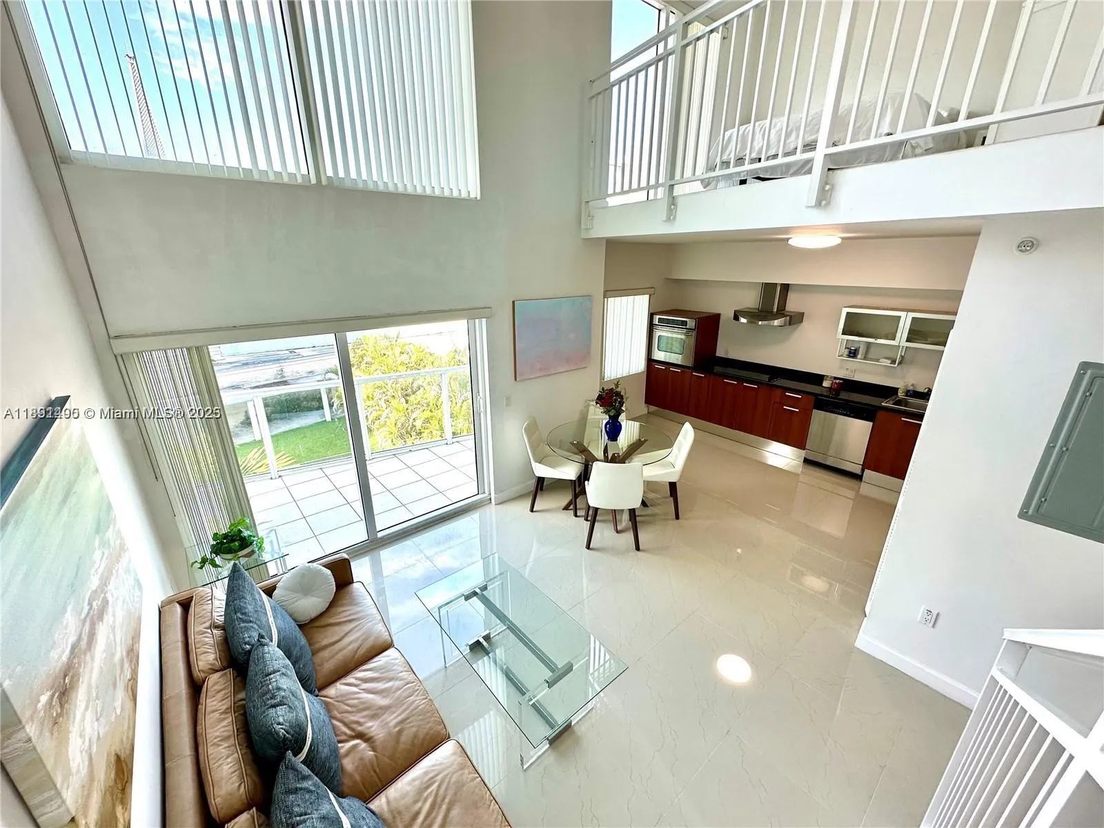 Miami, Florida 33129, United States, 1 Bedroom Bedrooms, ,2 BathroomsBathrooms,Residential,Active,224535