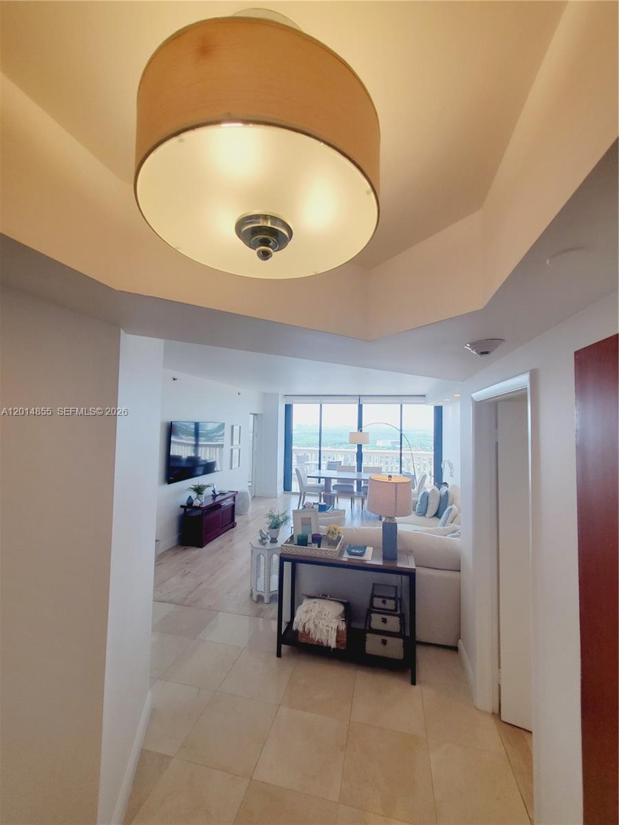 2000 ISL BLVD WILLIAMS IS - Residential Lease