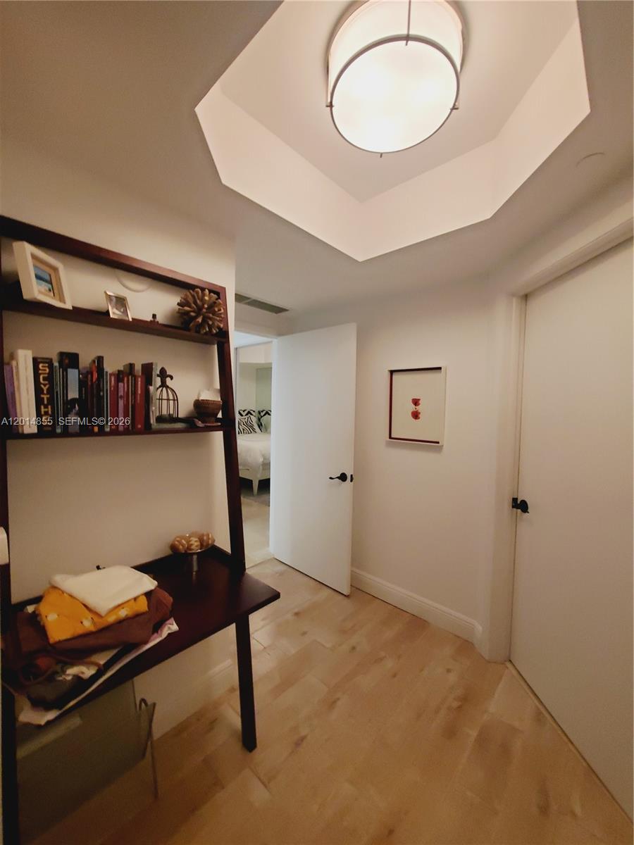 2000 ISL BLVD WILLIAMS IS - Residential Lease
