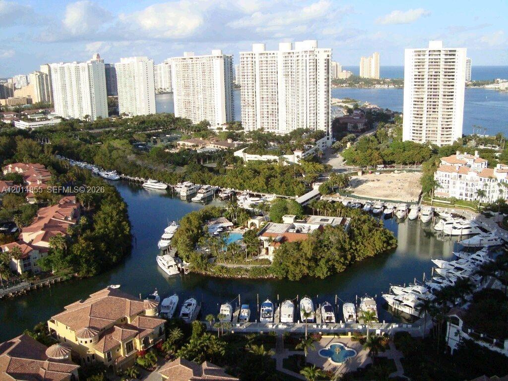 2000 ISL BLVD WILLIAMS IS - Residential Lease