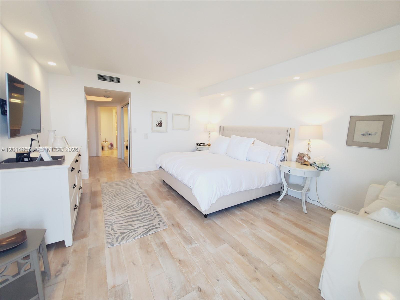 2000 ISL BLVD WILLIAMS IS - Residential Lease