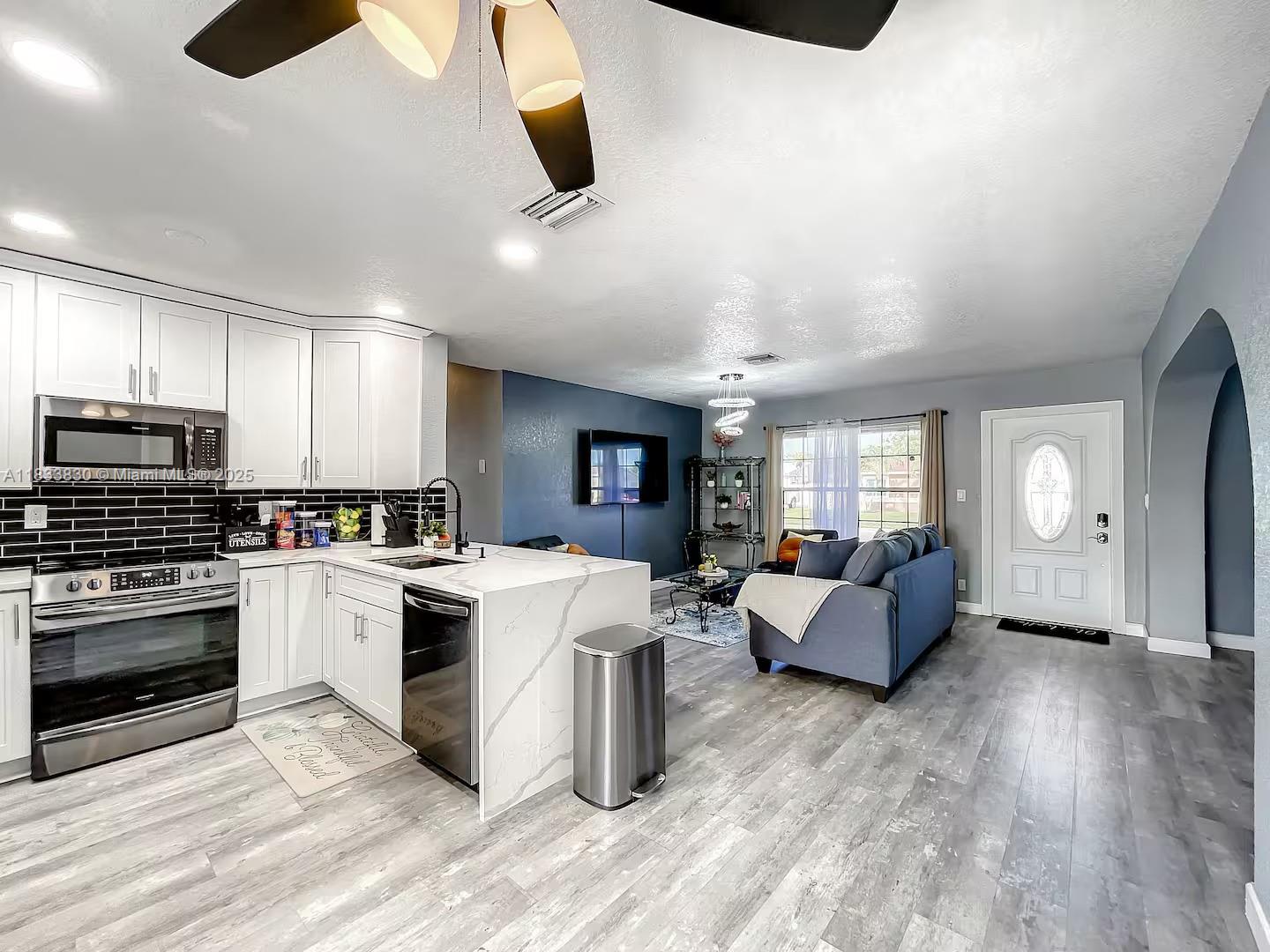 1660 SW 47th Ave