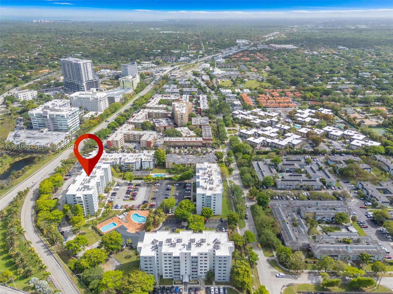 DADELAND PLACE CONDO - Residential