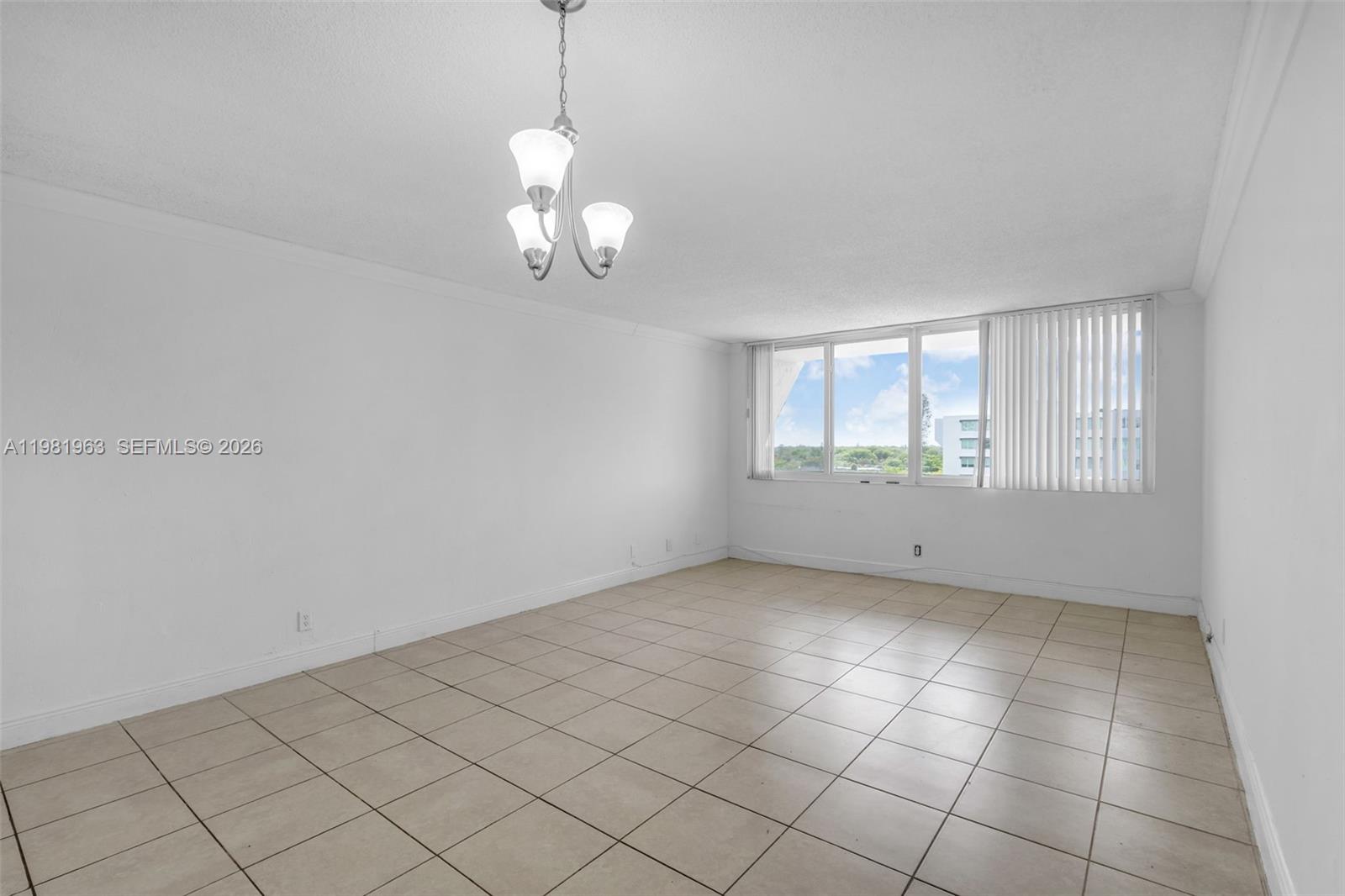 DADELAND PLACE CONDO - Residential