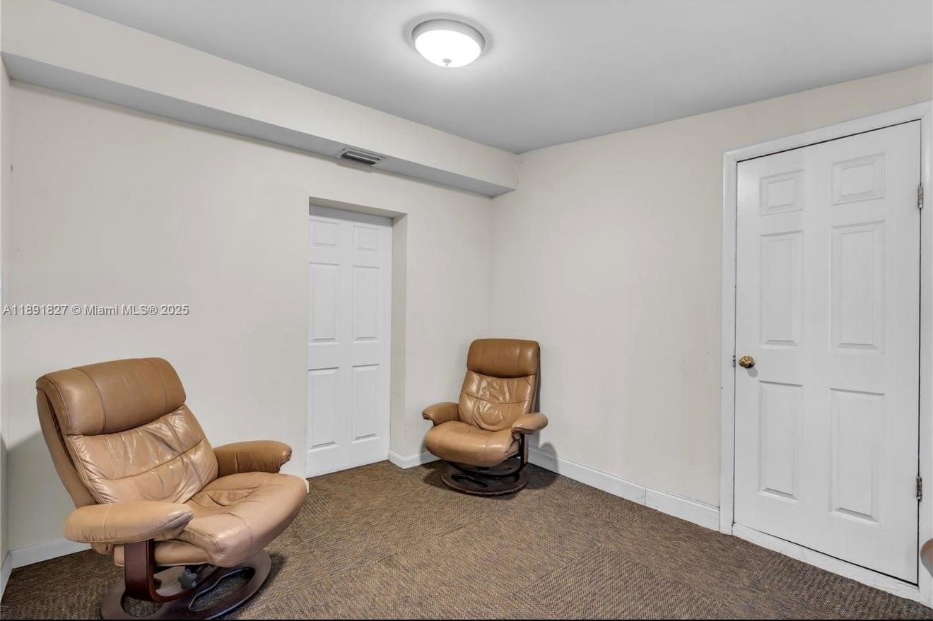 LINWOOD GARDENS - Residential