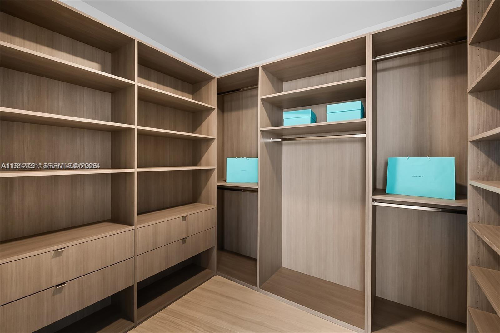 PARAMOUNT MIAMI WORLDCENT - Residential