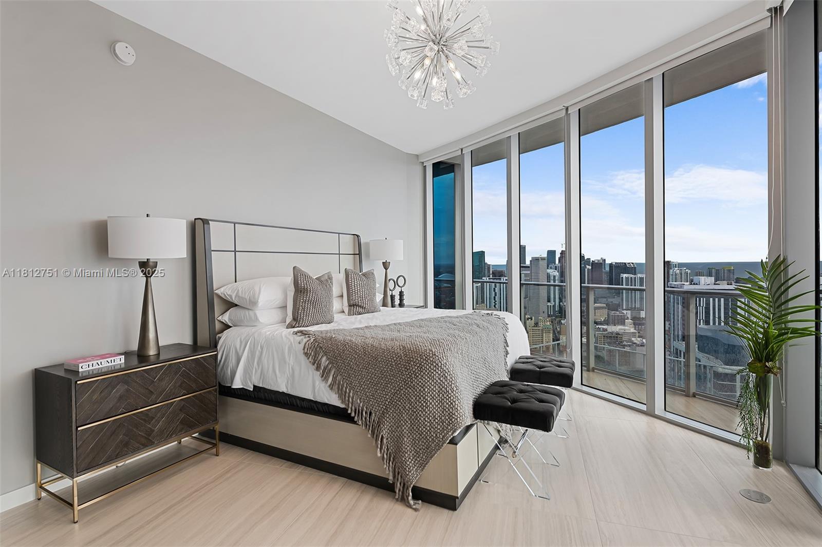 PARAMOUNT MIAMI WORLDCENT - Residential