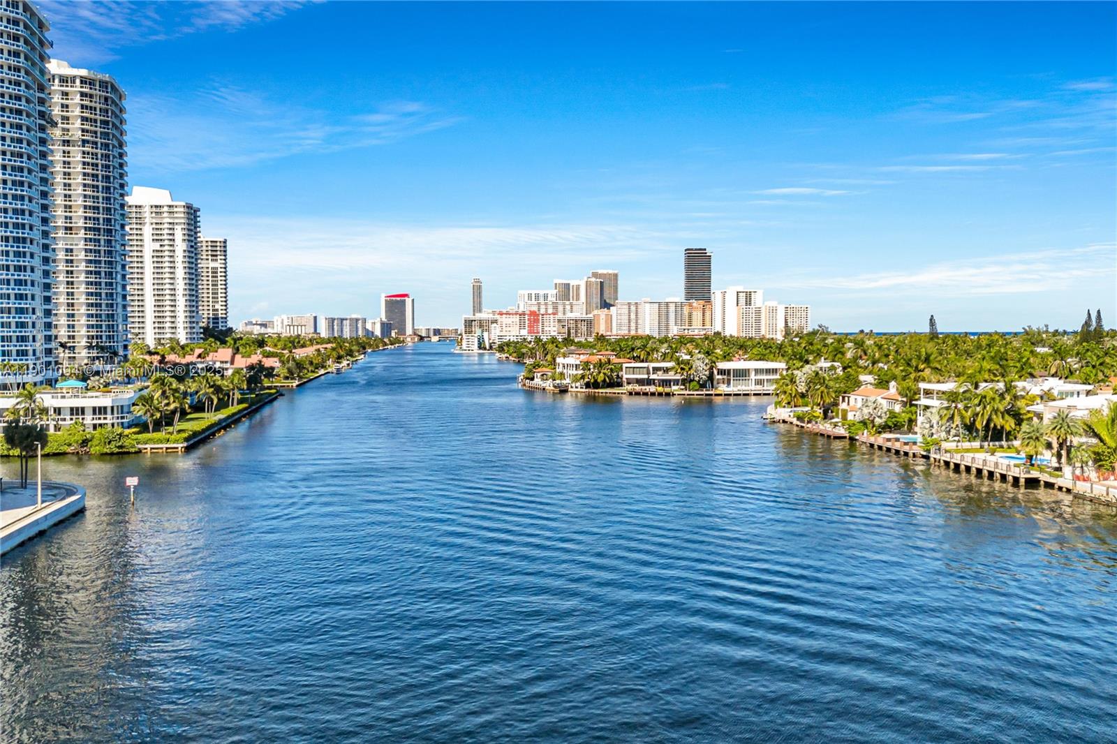 GOLDEN BEACH SEC E - Residential