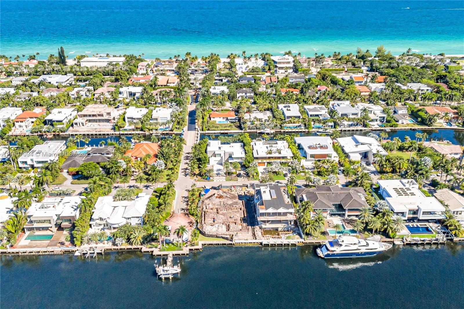 GOLDEN BEACH SEC E - Residential