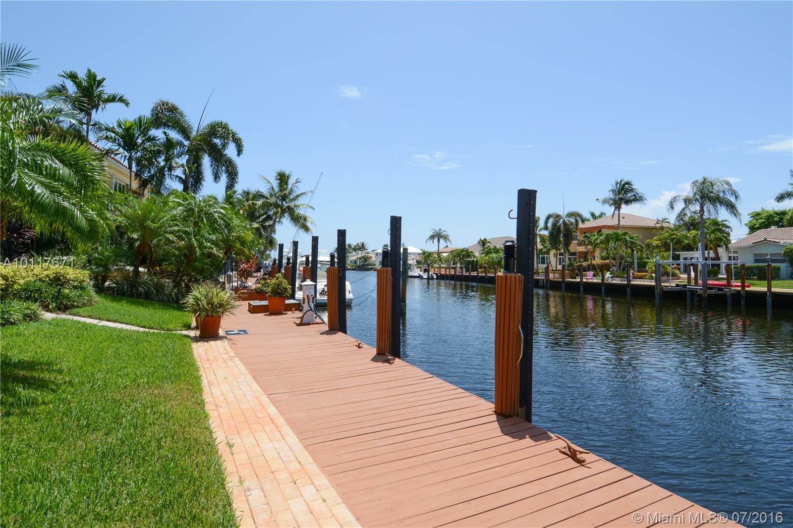 Lighthouse Point 4th Sec - Residential