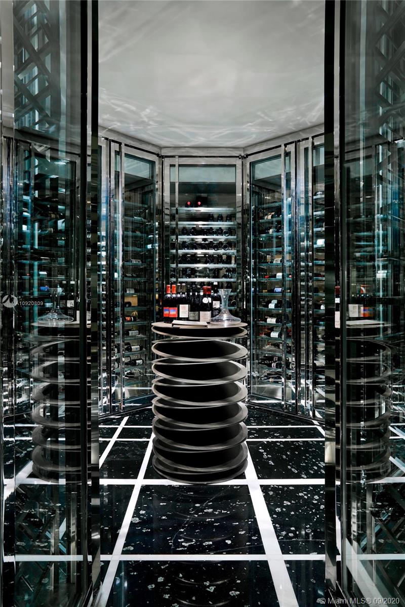 St Regis North Tower - Residential