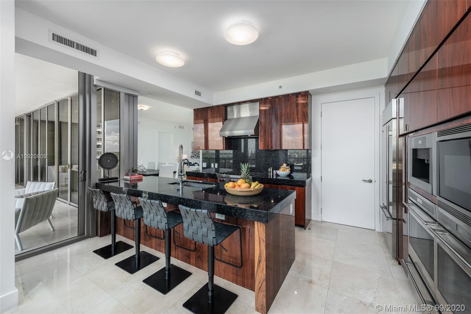 St Regis North Tower - Residential