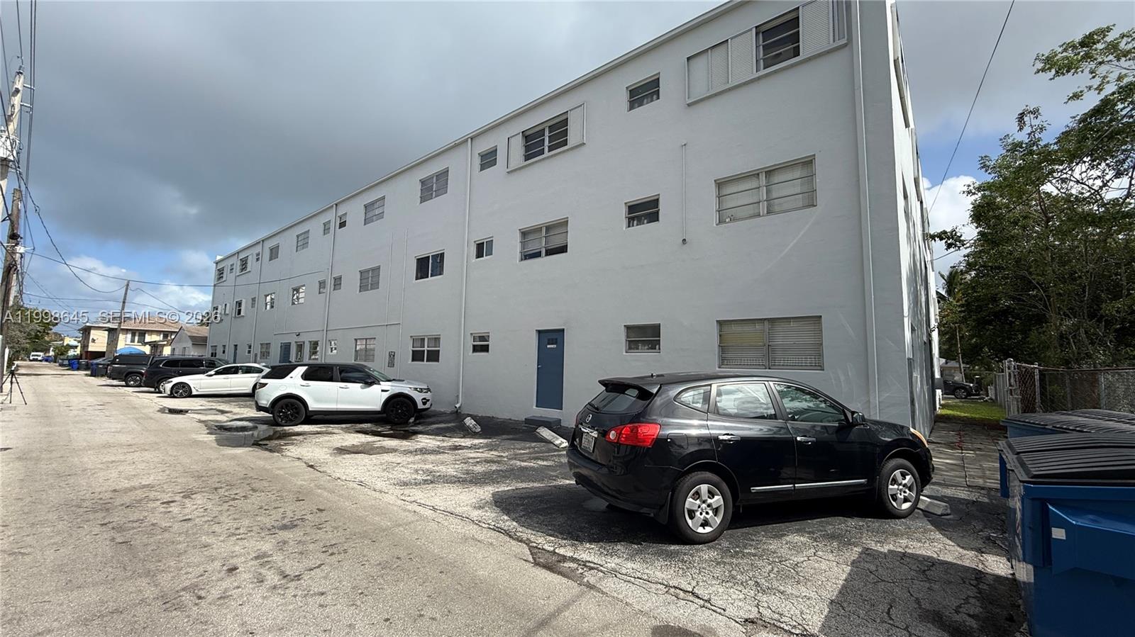 BARCLAY ARMS CONDO - Residential