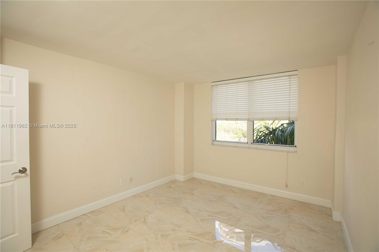 ISOLA CONDO - Residential Lease