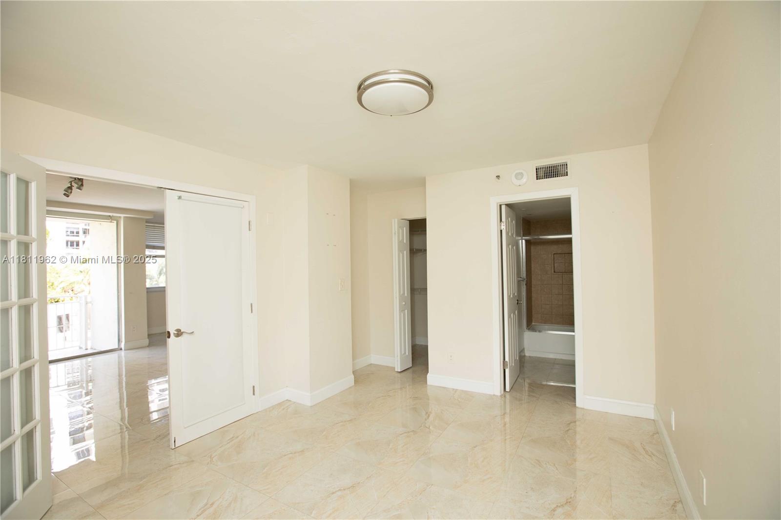 ISOLA CONDO - Residential Lease