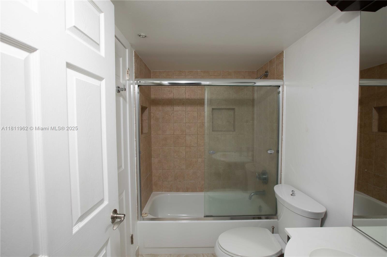 ISOLA CONDO - Residential Lease