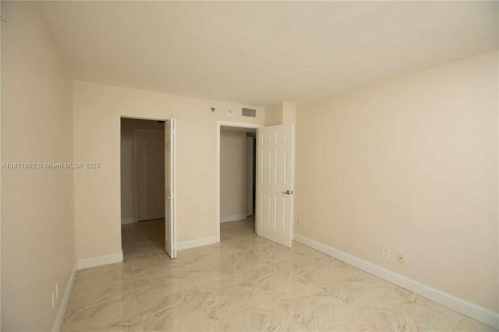 ISOLA CONDO - Residential Lease