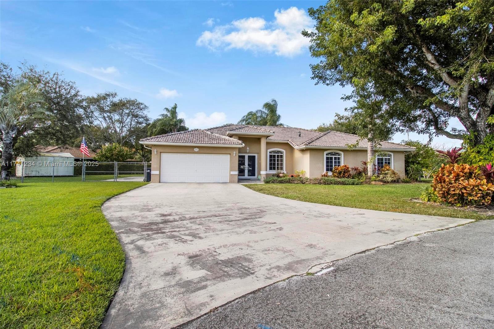 Property for Sale at 18821 Sw 297th St, Homestead, Miami-Dade County, Florida - Bedrooms: 4 
Bathrooms: 3  - $800,000