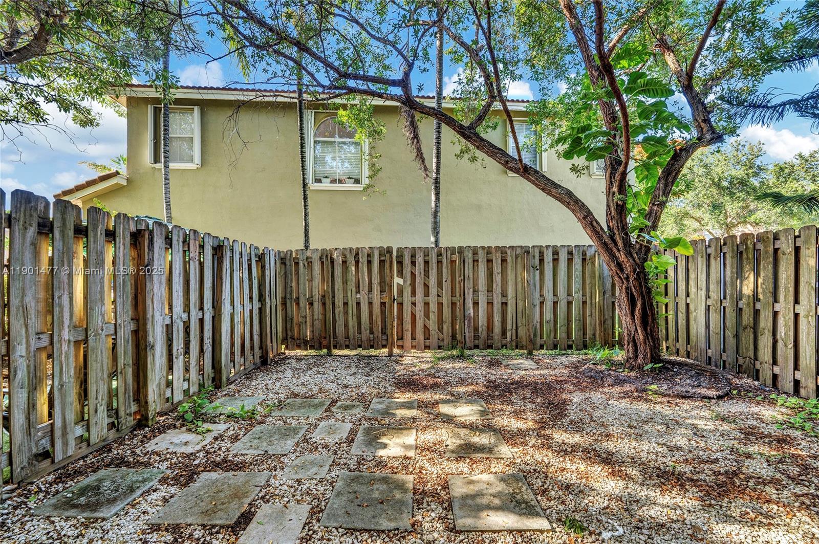 KEYS GARDEN - Residential