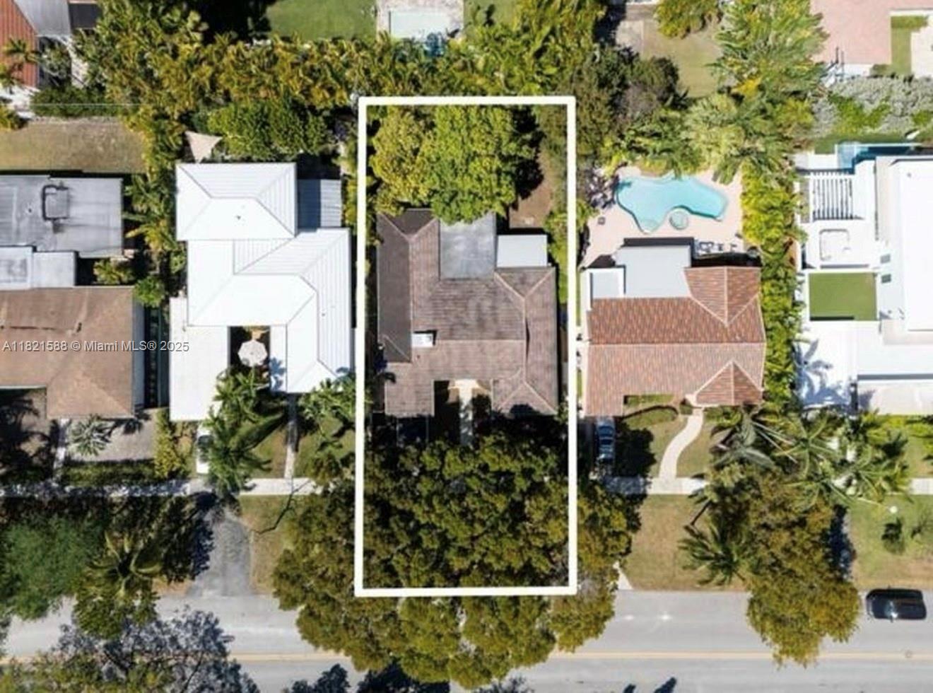 531 NE 55th TERRACE, Miami, FL, 33137/$1,498,000 3 531 NE 55th TERRACE