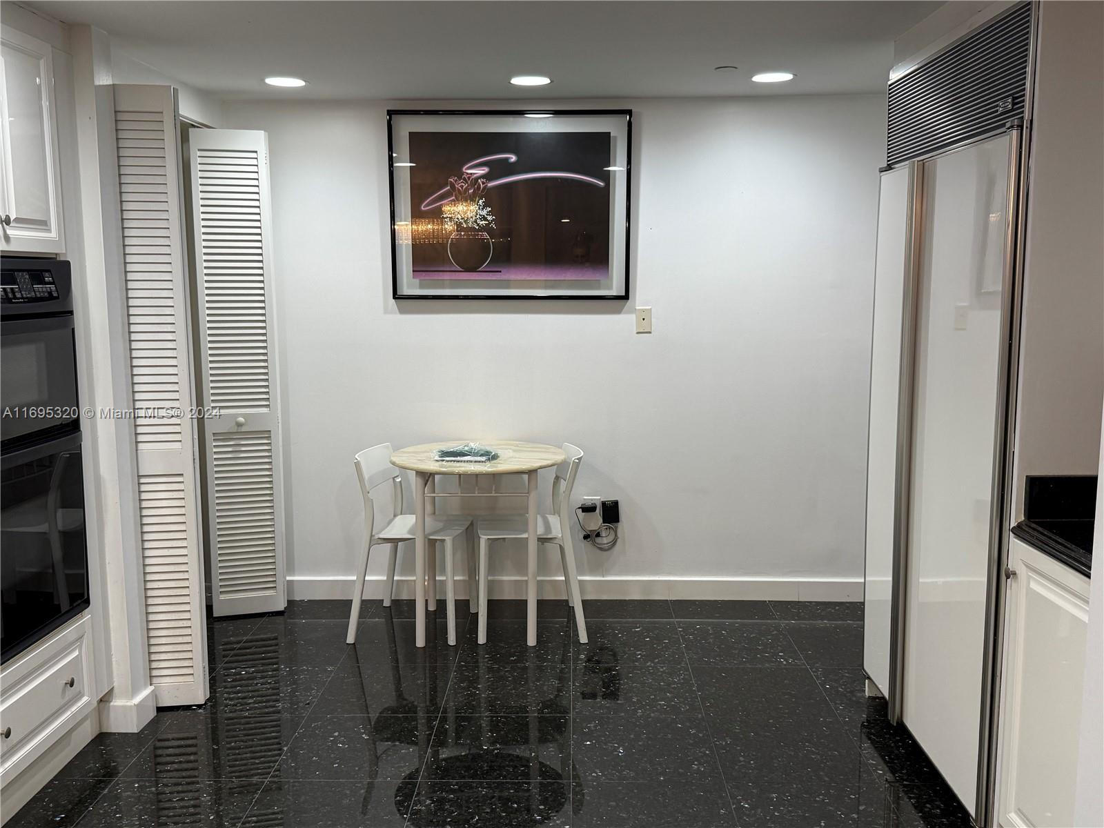 SOLIMAR CONDO - Residential