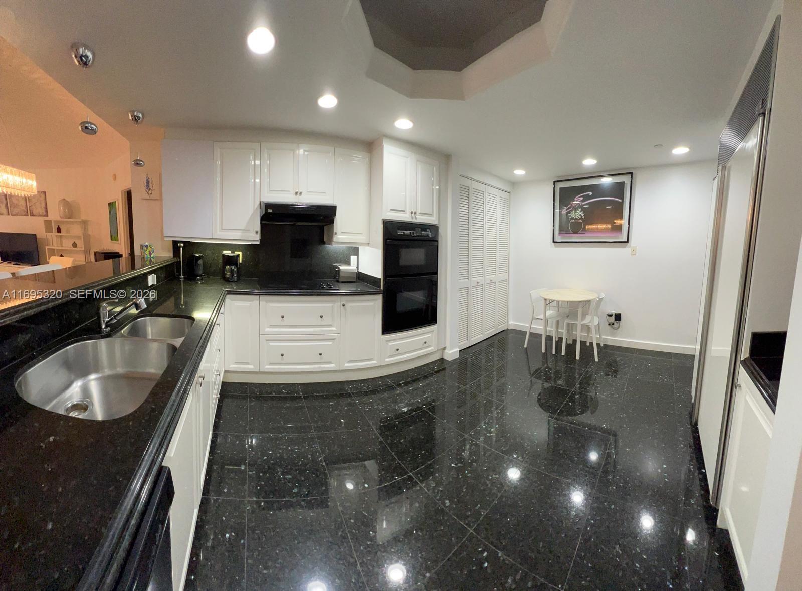 SOLIMAR CONDO - Residential